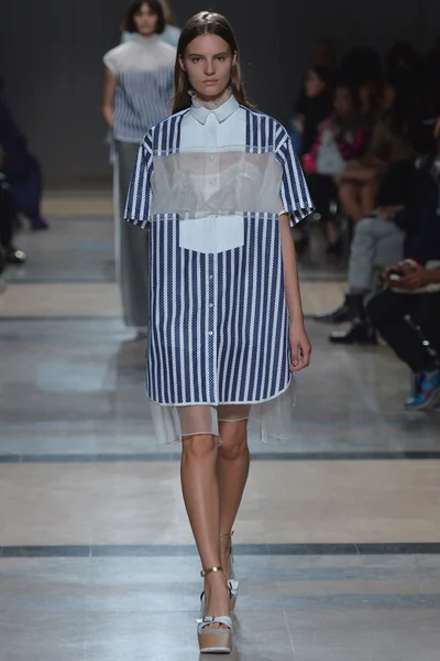 Look 17